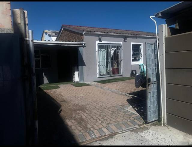 4 BEDROOM HOUSE FOR SALE IN BEACON VALLEY